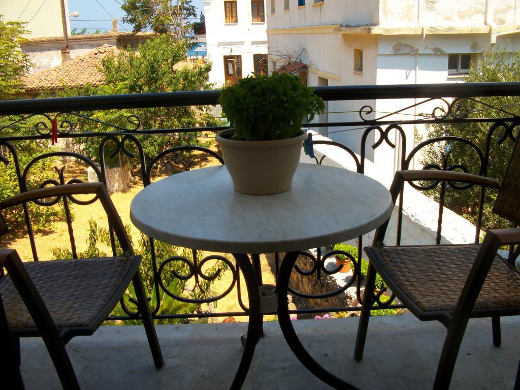 Jasmine'S Guest House Karlovassi Camera foto
