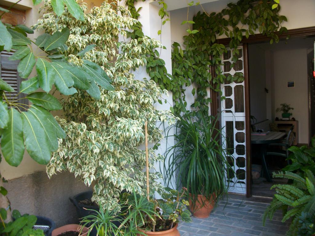 Jasmine'S Guest House Karlovassi Camera foto
